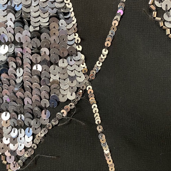 Heidi Klum Maternity Top - Picture 4 of 7